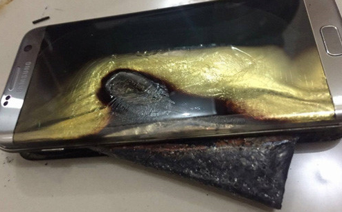 Note 7 bị cấm vận và Samsung Việt Nam ra tận sân bay hỗ trợ đổi máy