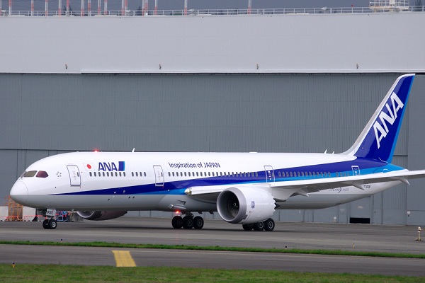 Chiêm ngưỡng kỹ thuật điêu luyện của phi công All Nippon Airways cùng Boeing 787 Dreamliner